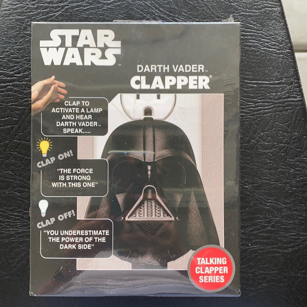 Star Wars earth Vader clapper